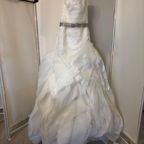 Vera Wang VW351011
